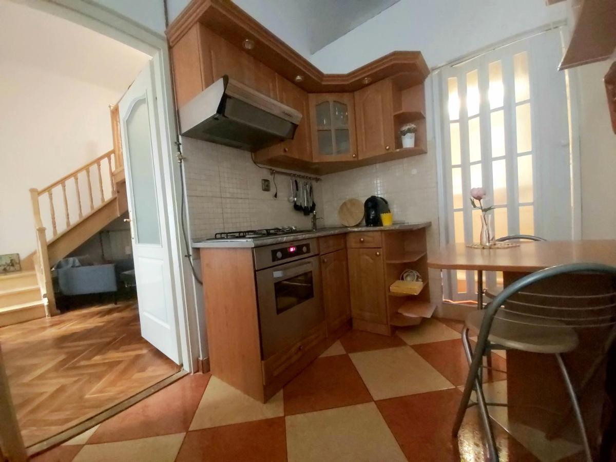 Ferjoe'S Home Apartman Budapest Eksteriør bilde