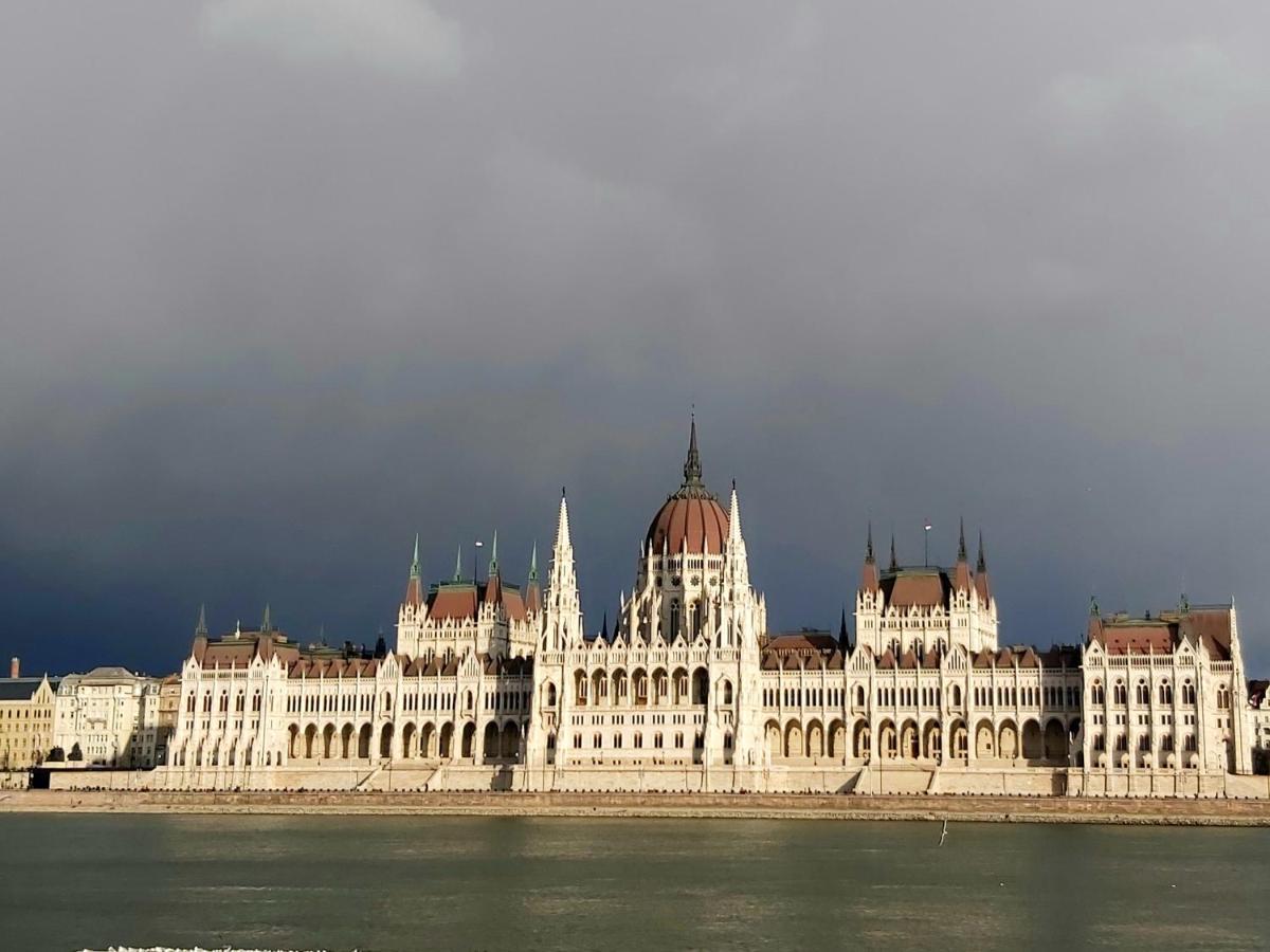 Ferjoe'S Home Apartman Budapest Eksteriør bilde