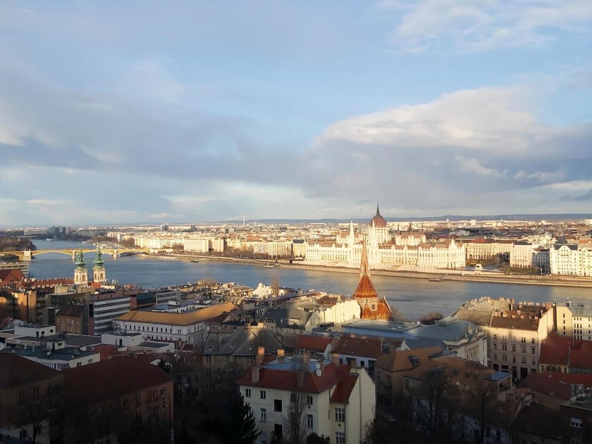 Ferjoe'S Home Apartman Budapest Eksteriør bilde